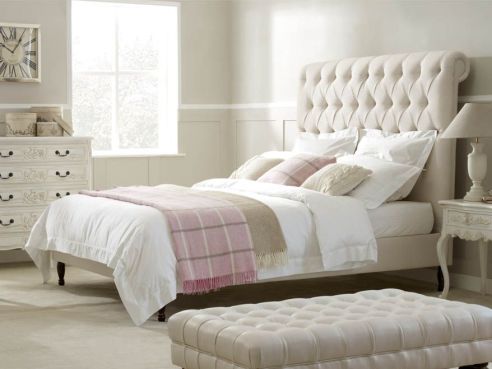 Bronte Grande Emperor Bed - Avellino Cameo