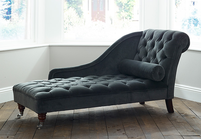 Traditional Bedroom Chairs
