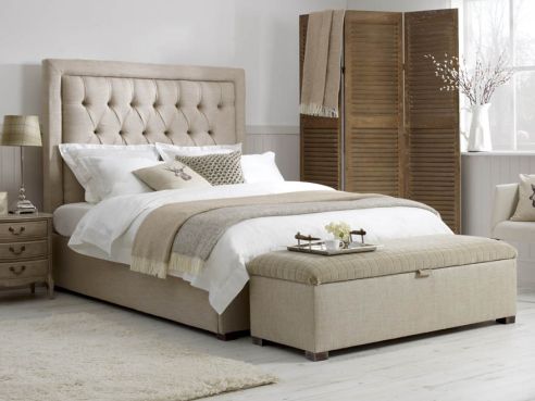 Larkin King Bed